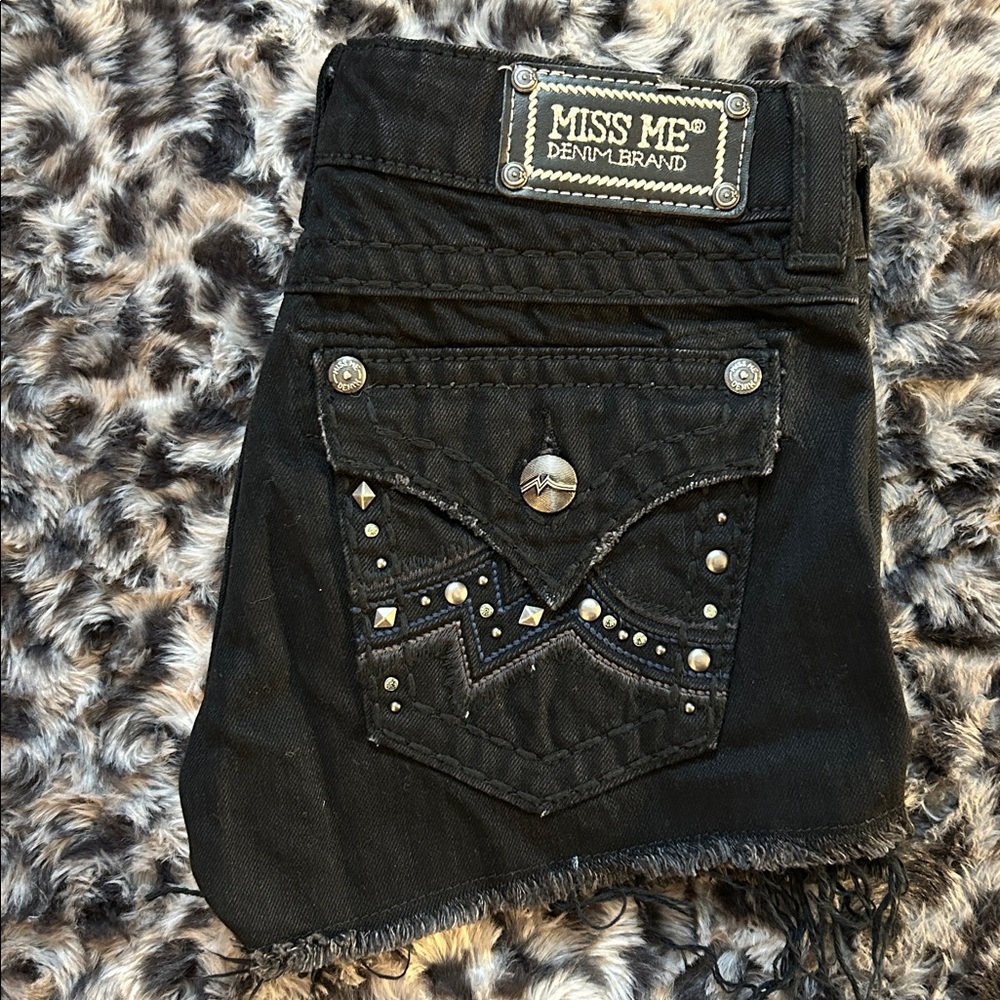 Miss Me 26 NWT Black Jean Shorts